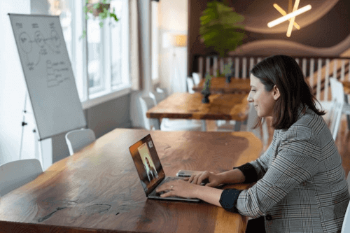 Can I Teach Online From Another Country in 2025? 8 How to teach online from abroad - Online female teacher