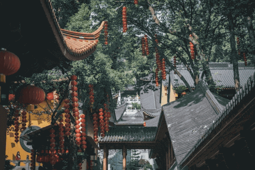 Best Places in Asia for Digital Nomads - 25 Best Cities 2025 9 Hangzhou in China - Great city for digital nomads in Asia
